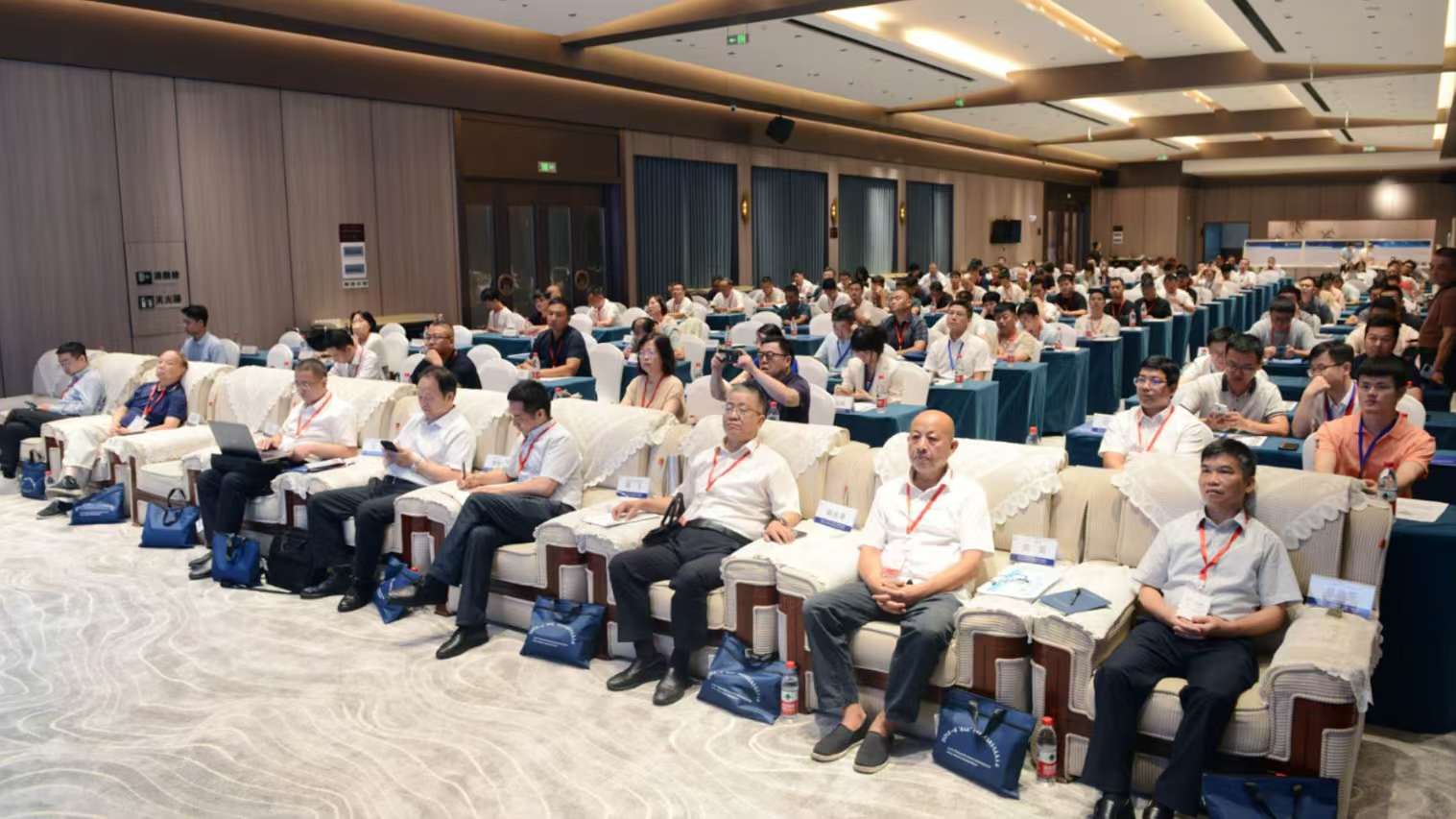 2024第一届"好博体育杯"材料装备行业数字化发展论坛在湖南湘潭（好博体育）胜利召开